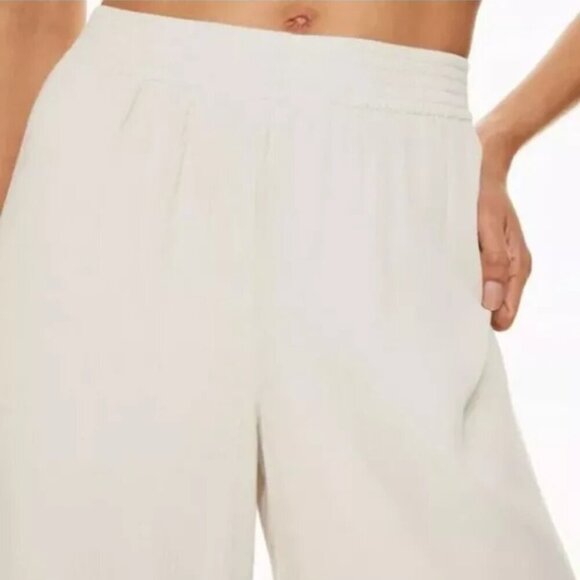 Babaton Aritzia Tribute Cream Pull On Pants Size Large - Picture 2 of 11